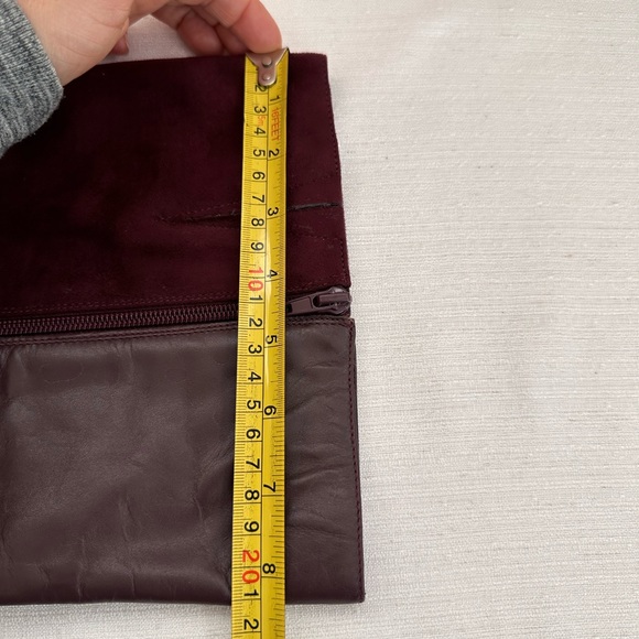 Bandolino Bilya Wine Suede/Leather Gold Buckle Knee High Boots Women’s 8.5M - Picture 12 of 14